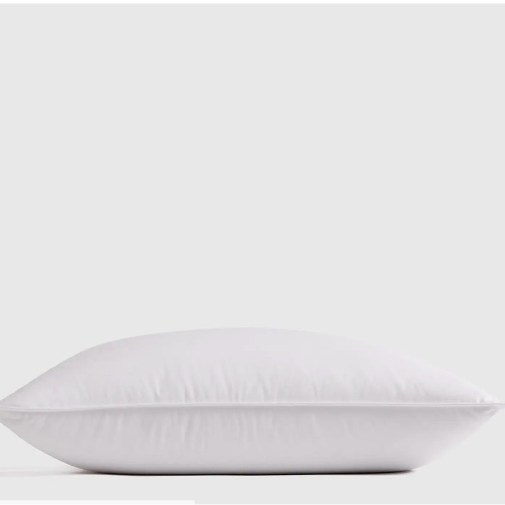 Premium Down Alternative Pillow Medium Standard 1385